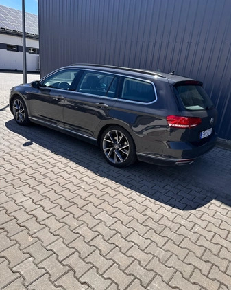 Volkswagen Passat cena 75000 przebieg: 253606, rok produkcji 2016 z Tarnów małe 16